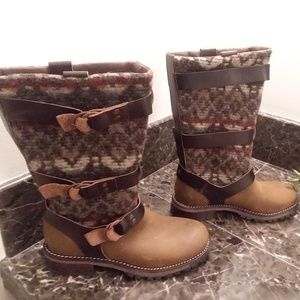Sundance Woolrich Rio Grande Boots - NWOT